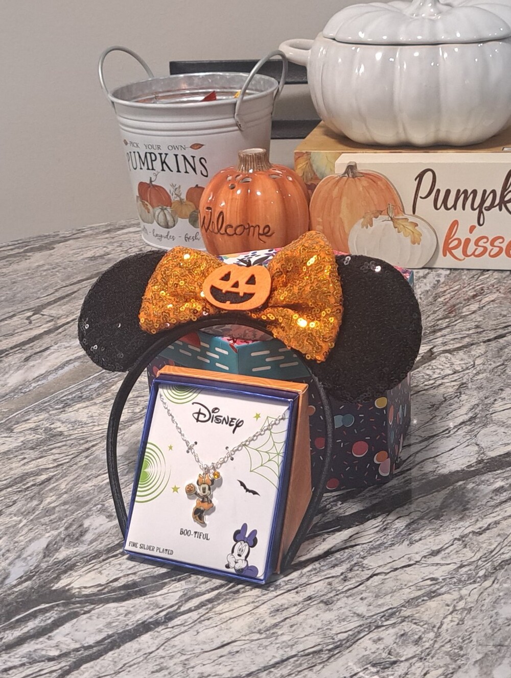 Disney Minnie Necklace & Halloween Pumpkin Minnie Sequin Ears Headband